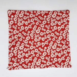 Image of 30's retro simple daisy's on red fabric print