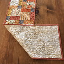 Load image into Gallery viewer, Fall Colors Table Runner
